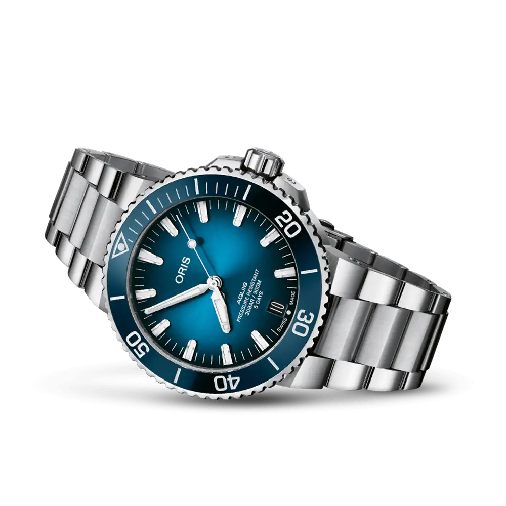 Aquis Date Calibre 400