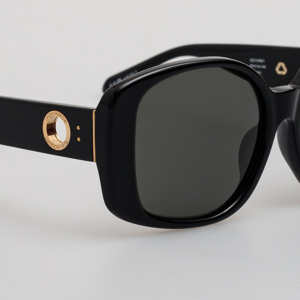 Venus Black/ Yellow Gold/ Grey